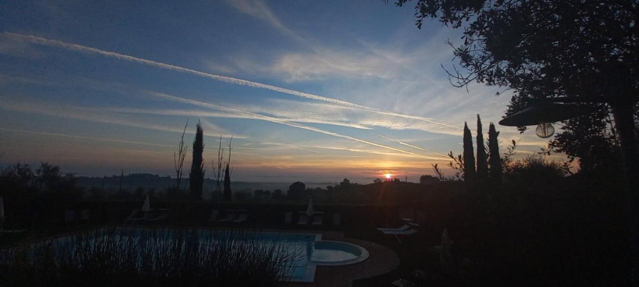 Poggio Olivo Apartment Acquaviva  ภายนอก รูปภาพ
